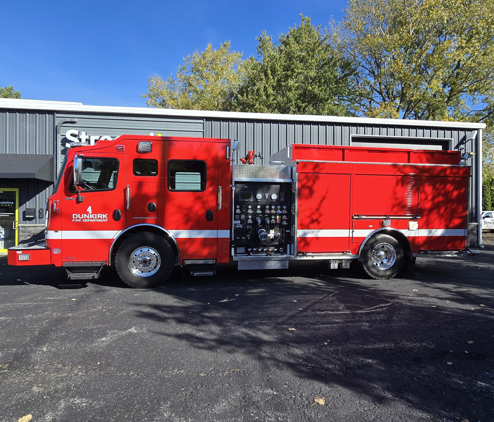 Dunkirk Fire Engine 4 reflective graphics